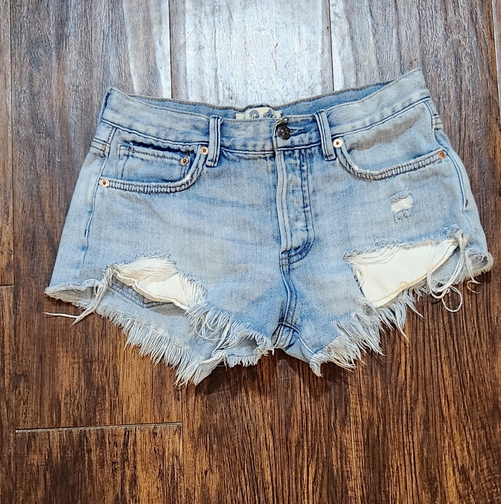 We The Free People Distressed Vibrations Cutoff Light Blue Denim Shorts - Picture 8 of 9